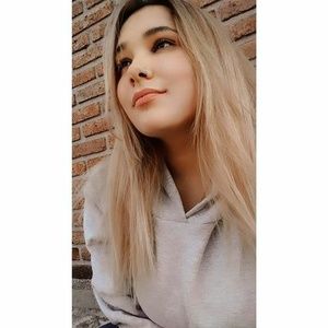 Meet your Posher, Candela